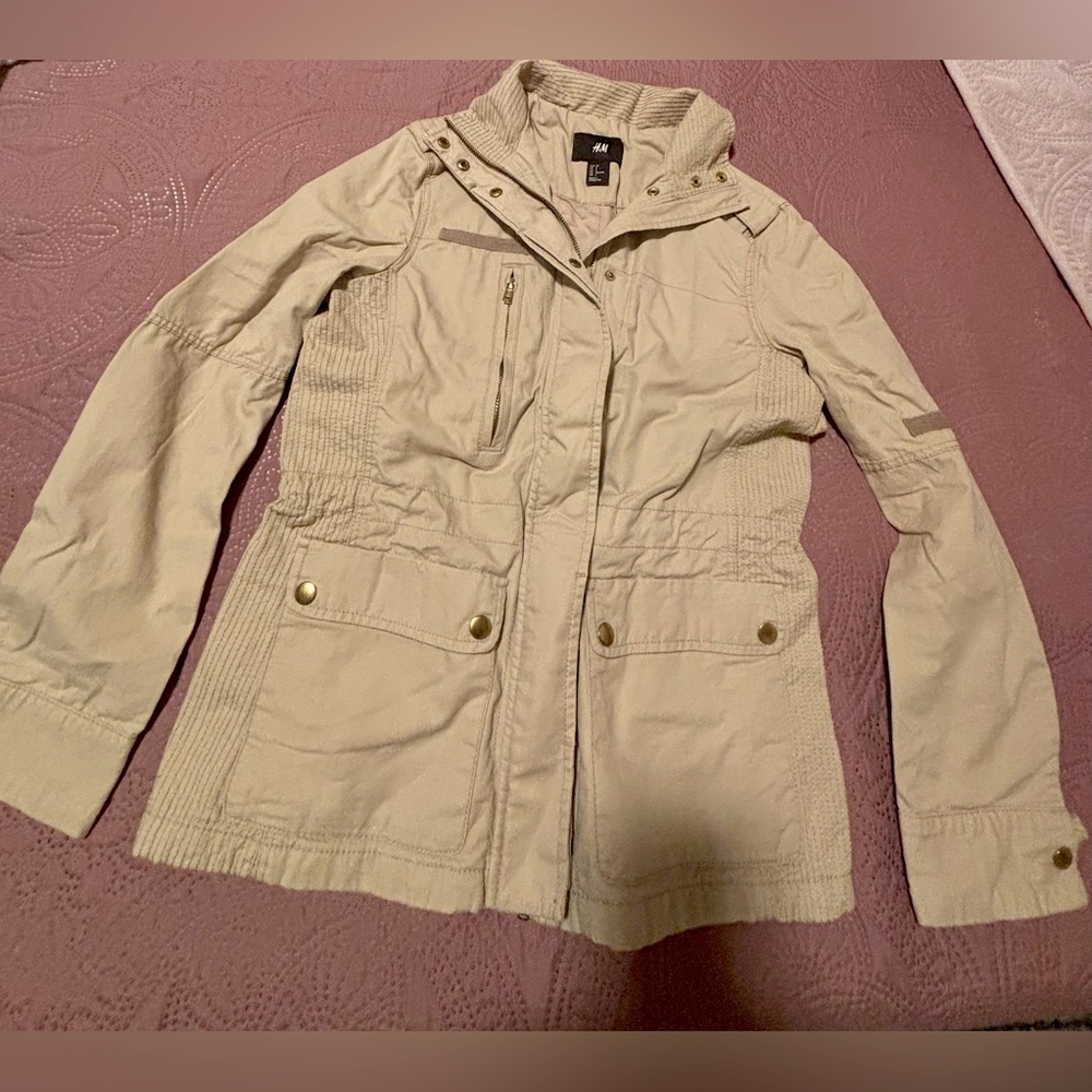 H&M Cream Utility Jacket Lightweight Cotton Blend (NWOT)